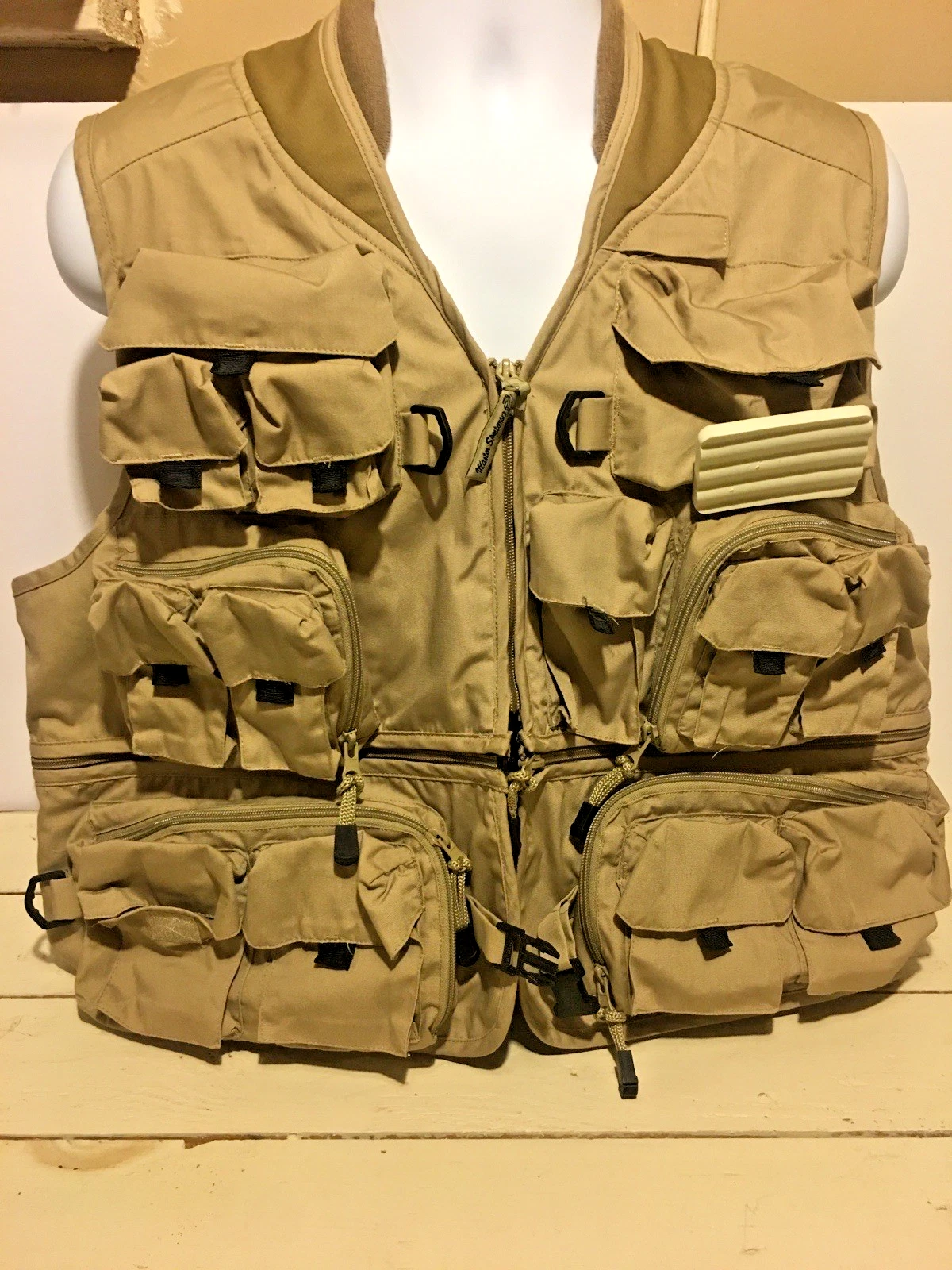 Master Sportsman Rugged Outdoor Gear Fly Fishing Large Detachable Bottom Beige
Opens in a new window