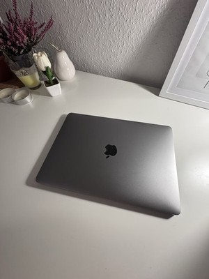 Apple MacBook Pro 2018 13.3 Zoll Touchbar 16GB 256GB SSD Space Gray