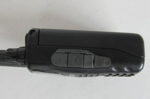 Kenwood TH-F6A FM Tri-band 144/220/440MHz Ham Radio Handheld Transceiver - Picture 6 of 9