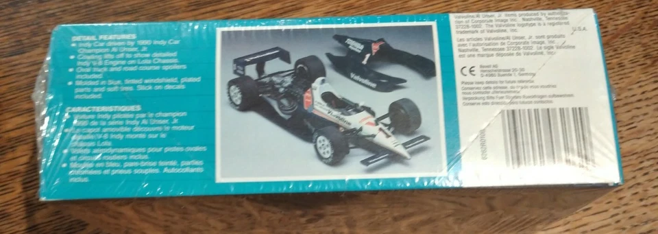 Revell Snaptite 1990 Al Unser Jr. Valvoline Indy Car 1:32 - Image 2 of 4