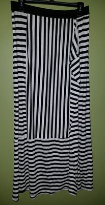 Best Reviews Womens 1X Black White Long skirt NEW Double Click Striped Best Reviews Womens 1X Black White Long skirt NEW Double Click Striped
