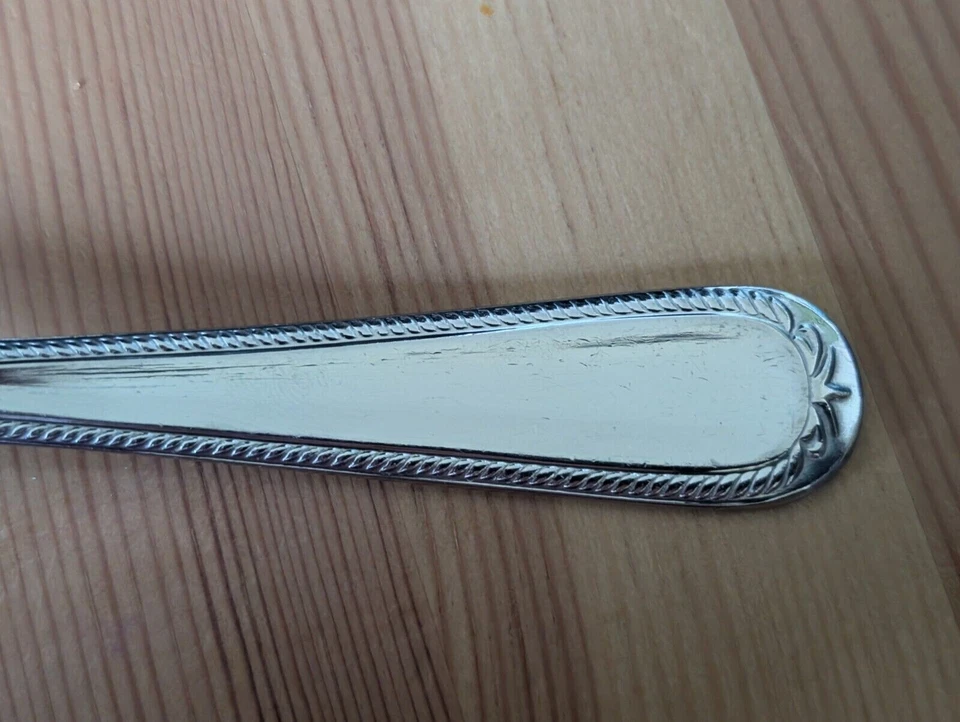 Juego de seis horquillas de cubiertos con patrón de marco de cuerda Lennox Foto 4 de 4