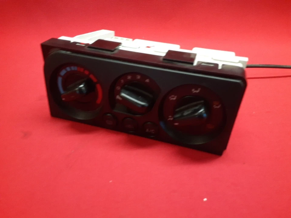 Unidad de control de clima para tablero Subaru Outback Legacy 2000-2004 72311AE06A Foto 2 de 4