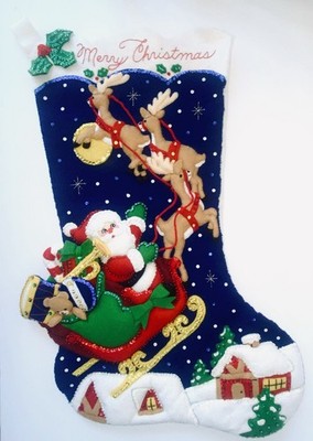 COMPLETED   Bucilla 28  OVER THE ROOFTOPS JUMBO Felt Christmas Stocking 83118