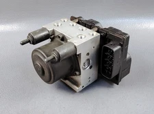 MITSUBISHI FUSO CANTER FE70 ABS ANTI LOCK BRAKE PUMP MODULE ACTUATOR MK449878