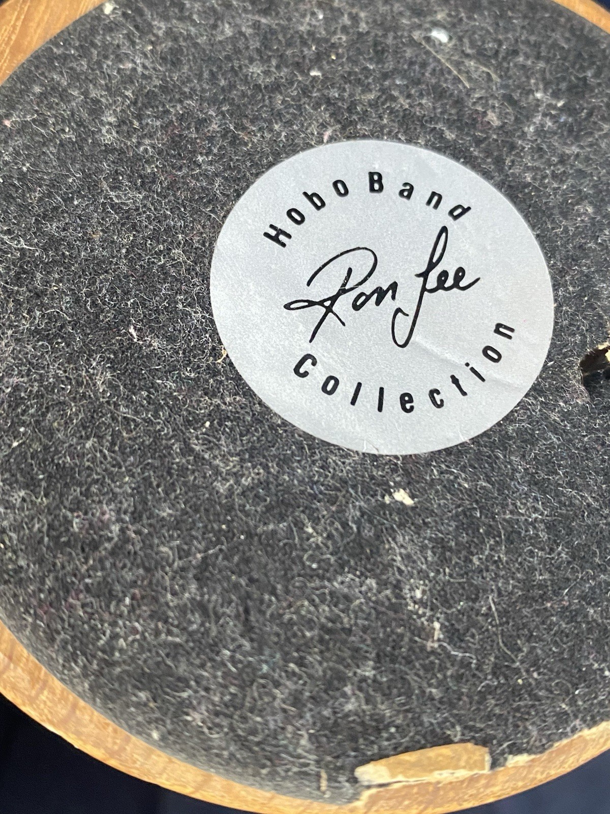 VINTAGE 1989 RON LEE HOBO BAND PEWTER PIANO PLAYER ON WOOD BASE FIGURINE  thumbnail 6