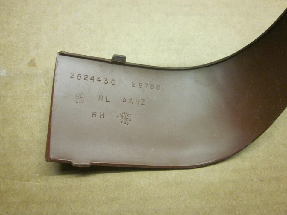 1965 Dodge Dart Station Wagon Tail Light Housing NOS - Image 2 of 3