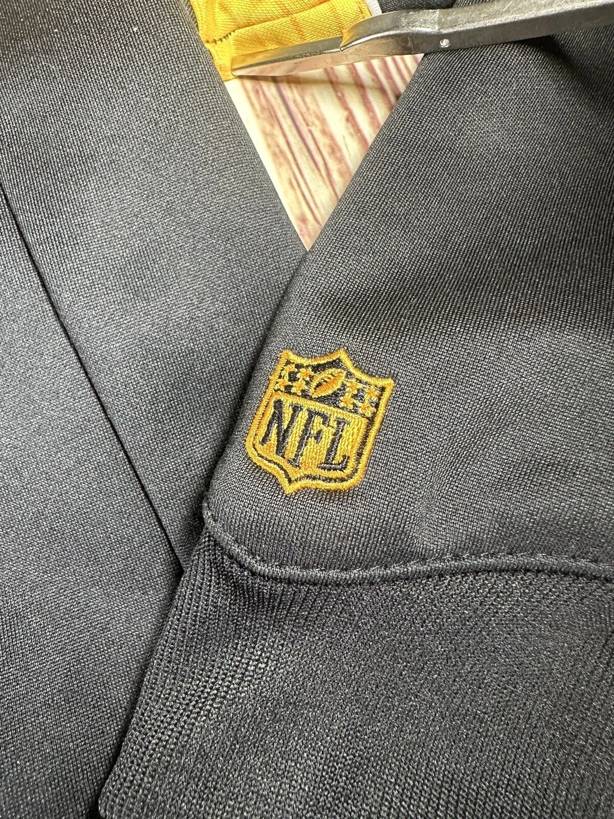 VETEMENTS Felpa con cappuccio NFL Team Apparel Pittsburgh Steelers gioventù taglia XL (18) tasche con cerniera intera