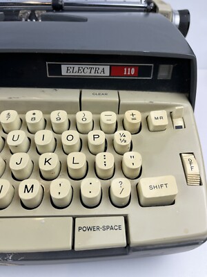 Vintage Smith-Corona Electra 110 typewriter With Case Not Tested