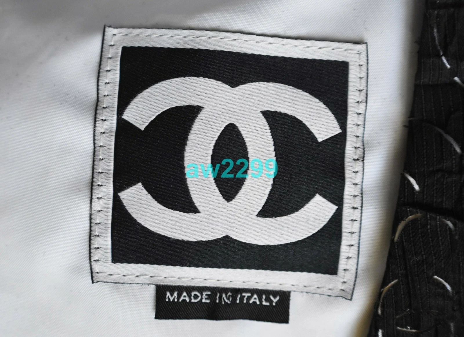 GIACCA CHANEL 09P CAMELIA TAGLIO LASER FORATO NERO 40