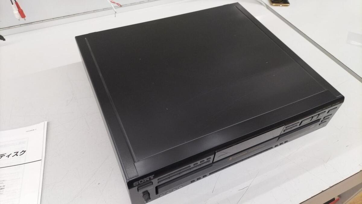 Sony CDP-CE505 CD Player Good Condition Used w/Accessories Sony CDP-CE505 CD Player Good Condition Used w/Accessories