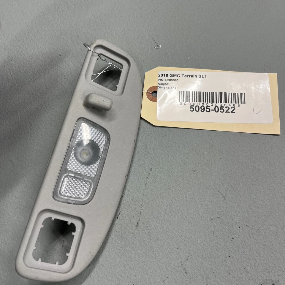 GMC 2018-2023 TERRENO TECHO TRASERO IZQUIERDO LADO DEL CONDUCTOR LUZ CORTESÍA LÁMPARA OEM Foto 3 de 4