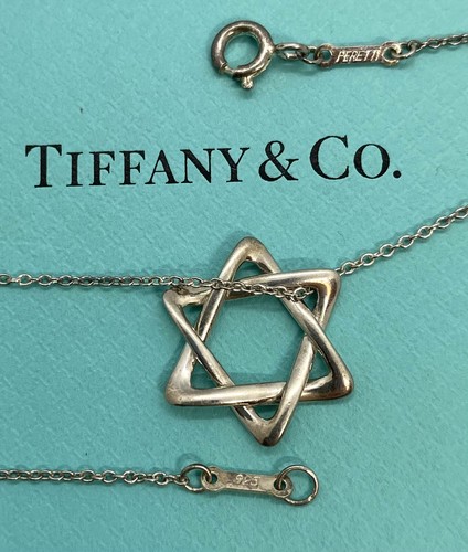 David Pendant Necklace 