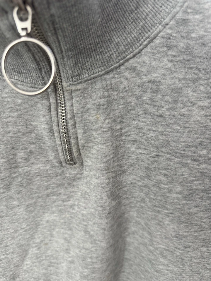 灰色短四分之一拉链运动衫 XS 码女式长袖套衫毛衣 — 第 4/4 张图片