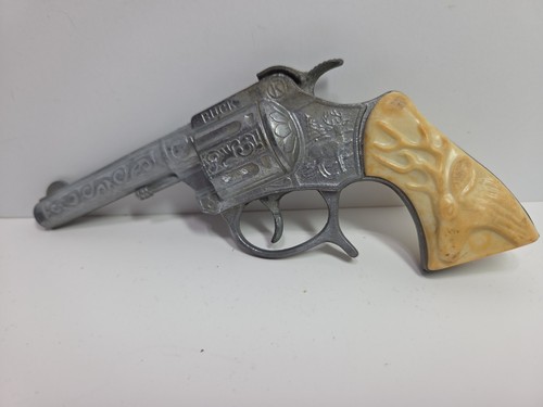 1933 KILGORE BUCK JONES TOY SIX SHOOTER LAVA SOAP FREE KIDS PREMIUM