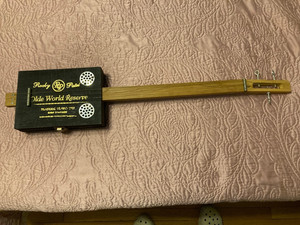 Cigar Box Guitar Acoustic Electric, 3-String, Rocky Patel Olde World Reserve