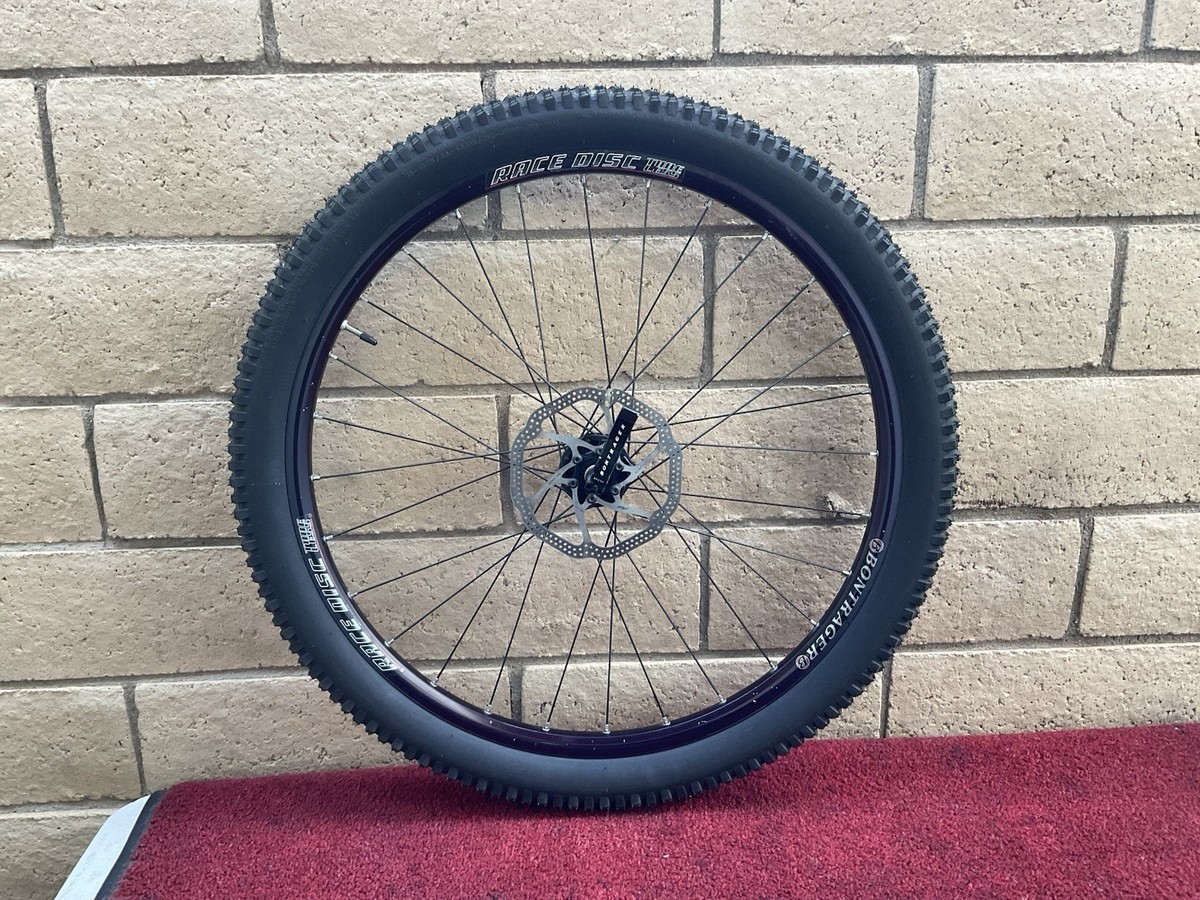 BONTRAGERRACE DISC TUBELESS 26インチホイール中古 Bontrager Race Disc Tubeless 26”front 6 Bolt Disc 100mm QR MTB
