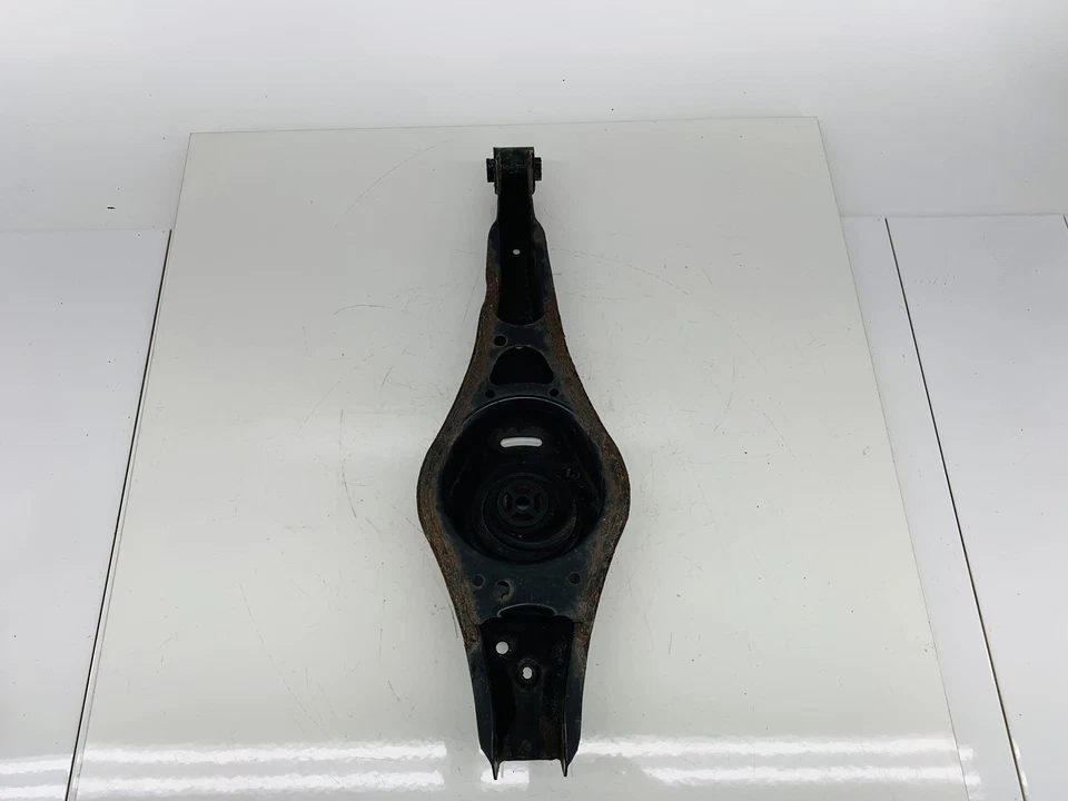 17-18 VOLKSWAGEN TIGUAN LIMITED AWD REAR LEFT DRIVER SIDE LOWER CONTROL ARM OEM - Image 4 of 4