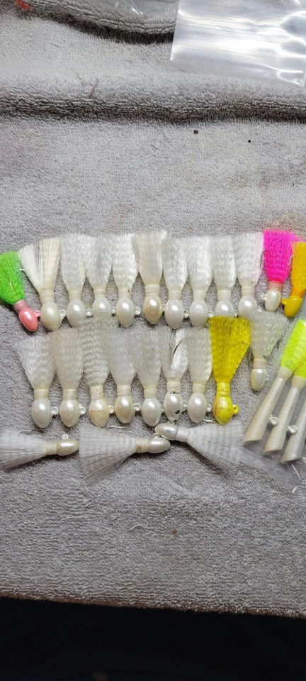 Nylon Fishing Jigs This A Lot Of 26 Jigs Of assorted Varieties Mainly Pompano - Image 3 of 4