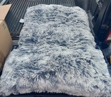 Pet Dog Cat Bed Mat 27x35" Fluffy Shaggy Plush Grey White Non Slip Washable
