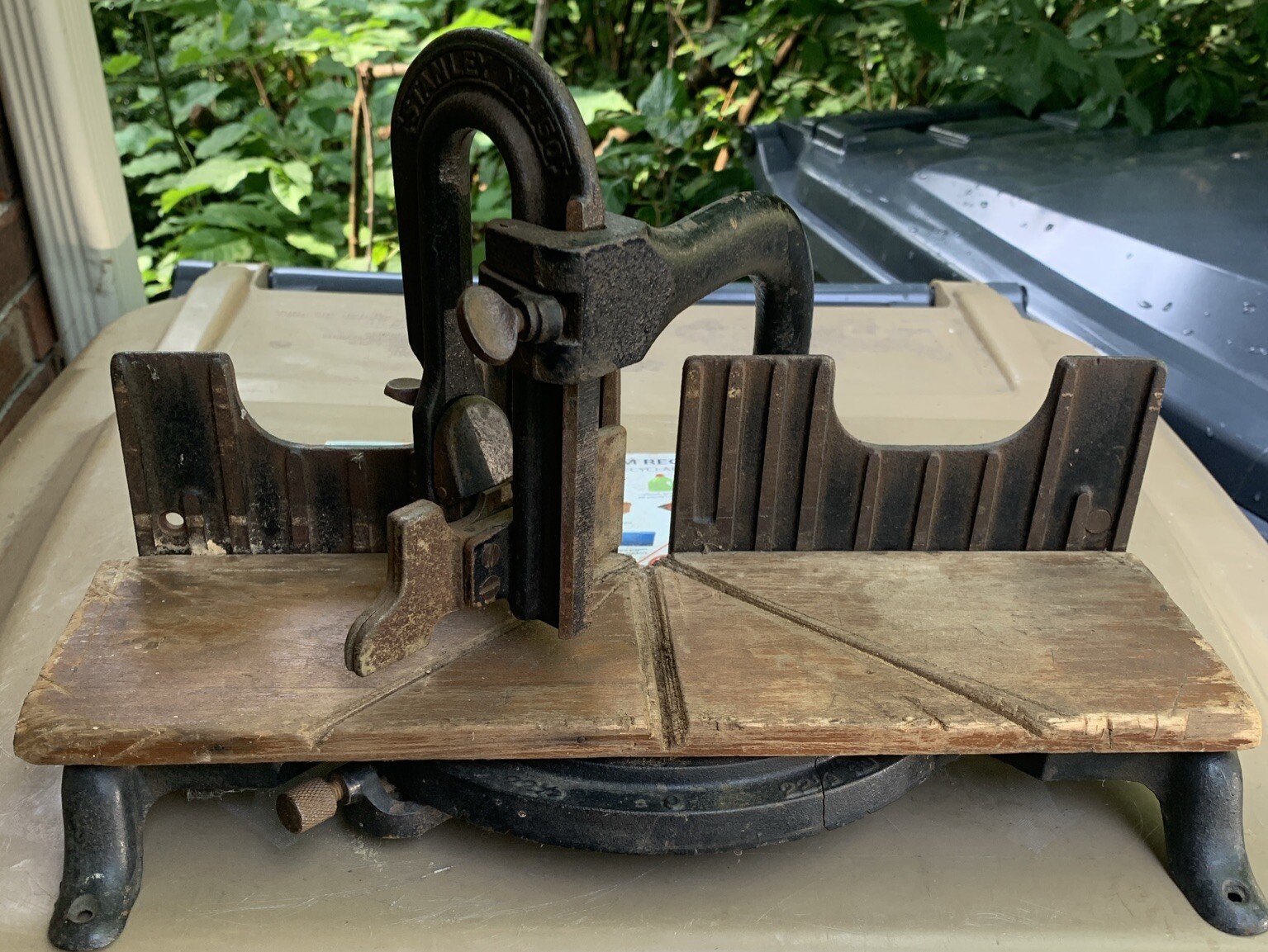 Vintage Stanley No 150 Cast Iron Miter Saw Box Woodworking Tool Made