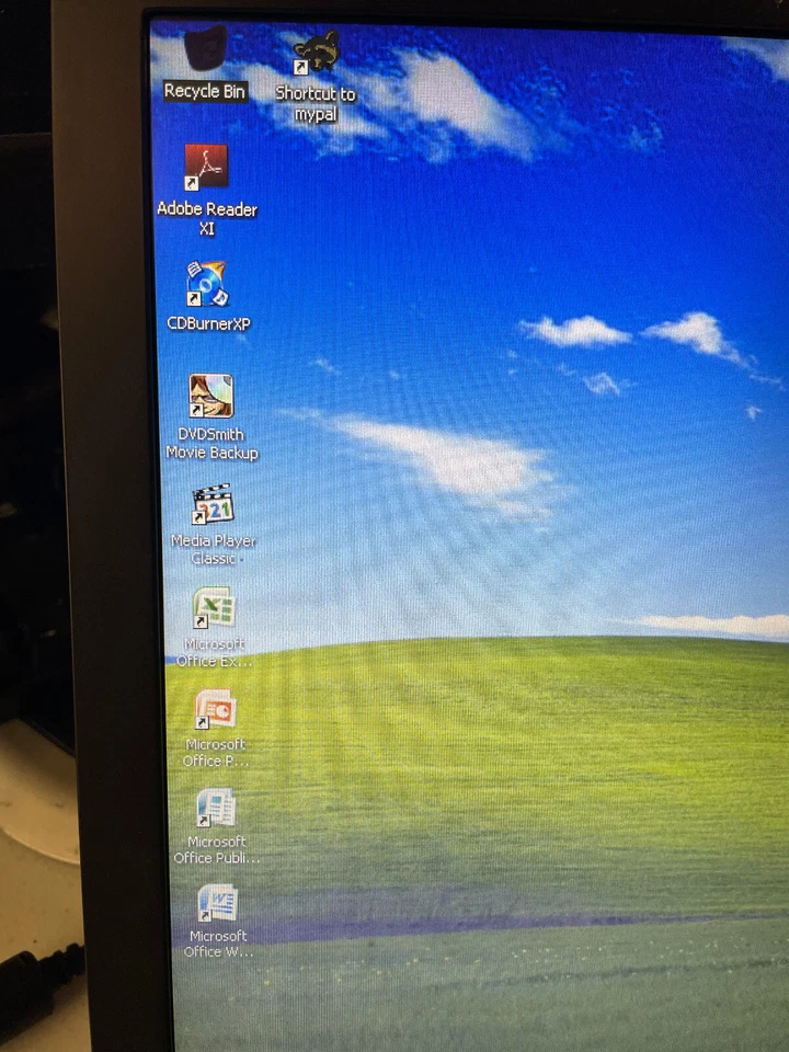 GAMING Dell Latitude E6410 i5-520M 3GB RAM 320GB HDD Win XP Office WiFi #756A - Image 4 of 4