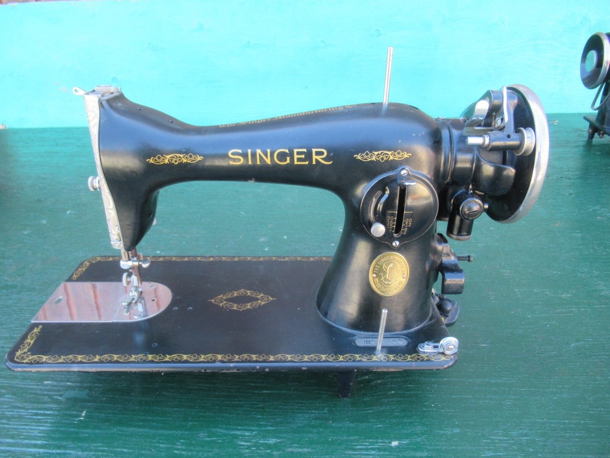 Vintage SINGER Sewing Machine Antique Serial JB583652With