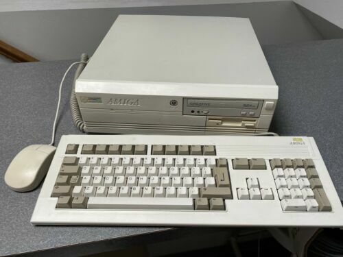 Commodore Amiga 4000 Vintage Computers & Mainframes