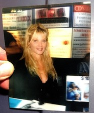 SUPER SEXY/YOUNG! ADULT ACTRESS GINGER LYNN candid 3-D LENTICULAR 1-OF-A-KIND!