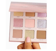 NIB Wander Beauty In the Clouds Eyeshadow Pal...