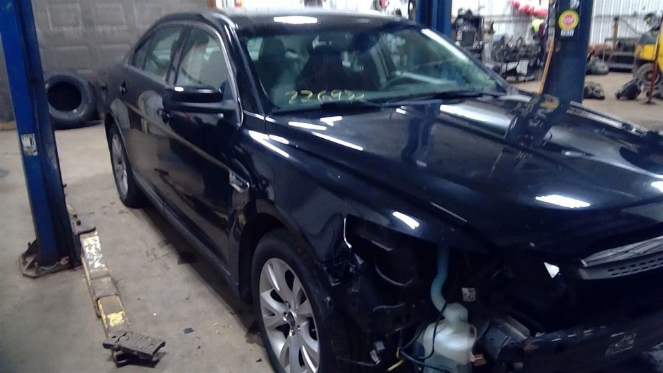 屋顶玻璃组件适用于 10 - 19 TAURUS 1039 — 第 2/4 张图片