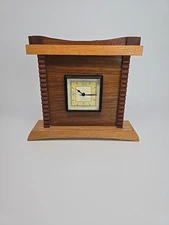 Young Town Quartz Wooden Clock (Does Not Work)