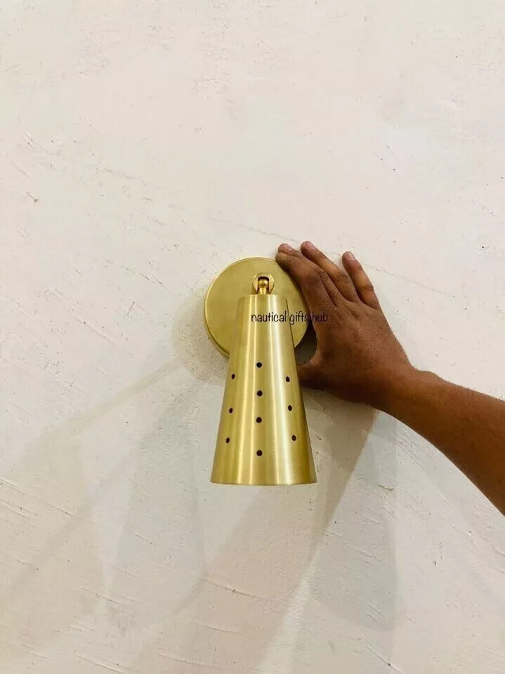 Atomic 50's 60's Style Mid Century Modern Bow tie Sigle Cone Wall