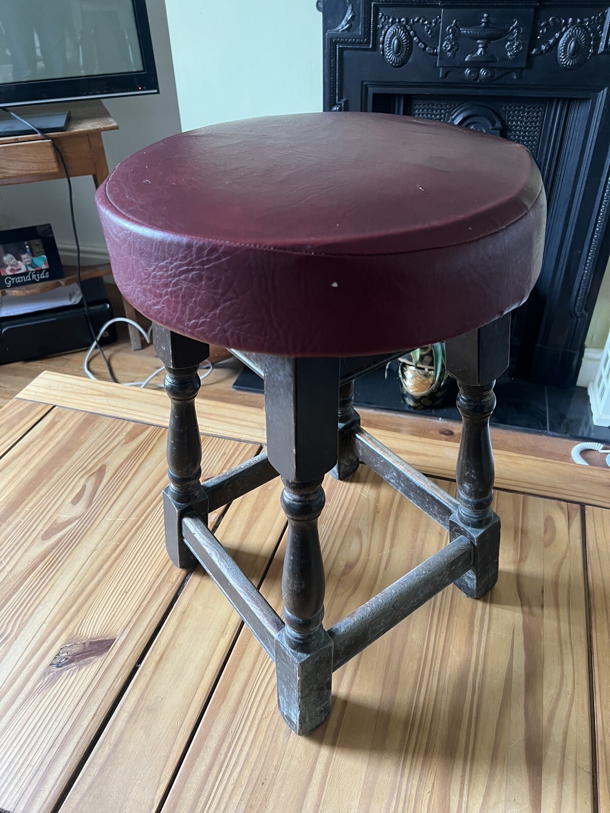 Vintage Leather Style Traditional Small Wooden Pub Stools X 3 BAR