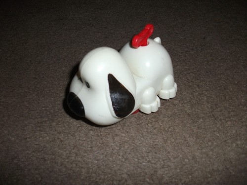 RARE VINTAGE PLASTIC CLOCKWORK SNOOPY FROM CHARLIE BROWN 60/70s WORKING - Picture 2 of 4