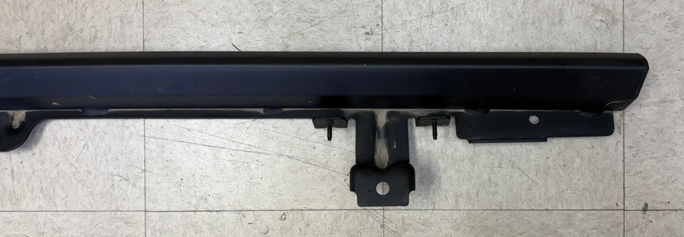 2018-2025 吉普牧马人 LH 车身侧底座 - 原始设备制造商 - 682913AE — 第 3/4 张图片