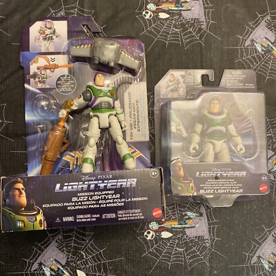 Disney Pixar Lightyear 2022 Mission Equipped Buzz Lightyear Set Of