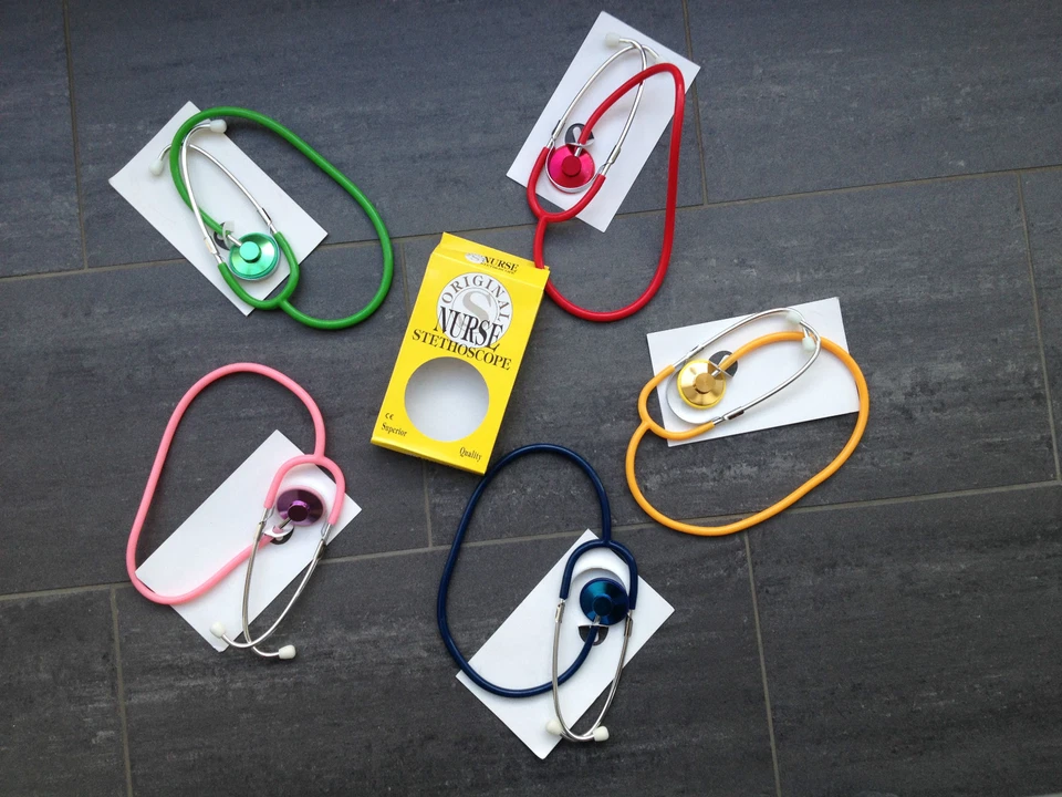 Flachkopf Stethoskop Rettungsdienst Schwangerschaft Praxis Krankenpflege farbig