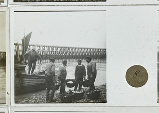 Boîte de 16 positifs stéréo verre circa 1900. Le Tréport (Seine Maritime). Pêche