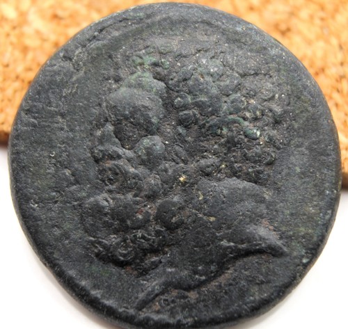Roman Provincial | Marcus Aurelius | AE19 | Maeonia, Lydia | HERCULES ENSLAVED