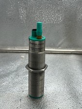 Pepperl + Fuchs / UC2000-30GM-IU-V1 / 30410S / sehr guter Zustand