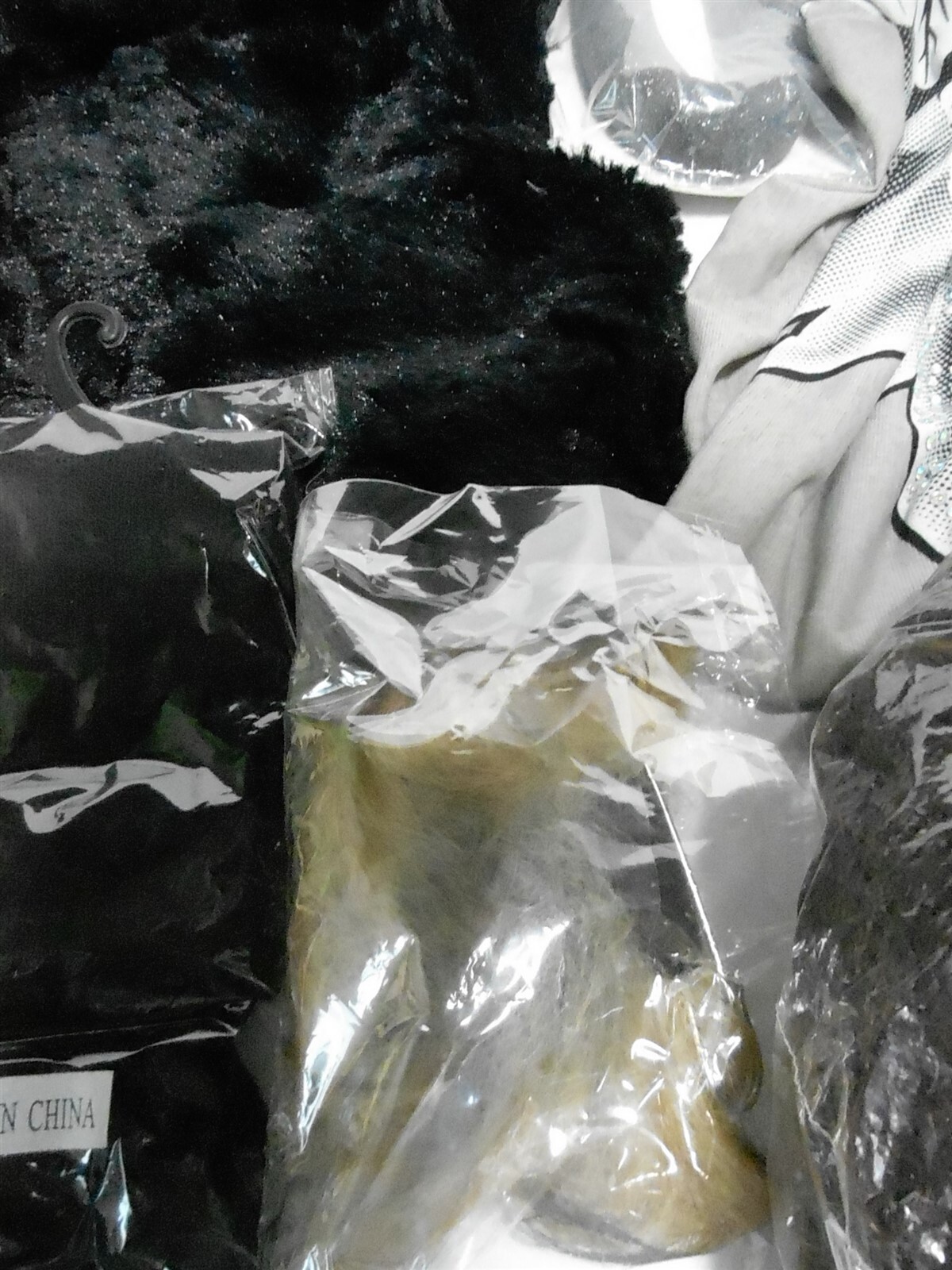 WHOLESALE LOT OF 30 ASSORTED WOMENS ACCESSORIES CLOTHING ETC... eBay