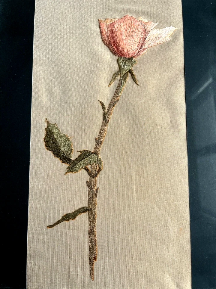 De Colección Seda Aguja Tallo Rosa Flor Bordado Enmarcado 10.5" X 8.5"" Foto 2 de 4