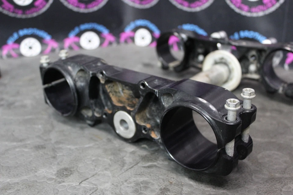 2011 2012 ktm 350 SXF FRONT FORKS LOWER UPPER TRIPLE TREE STEM CLAMP BAR MOUNT - Image 3 of 4