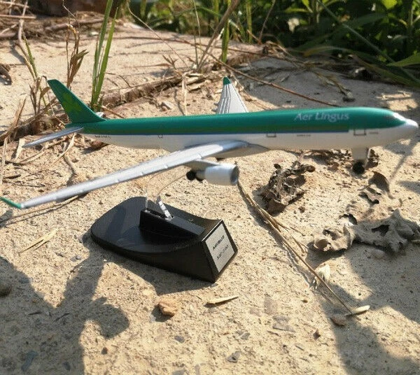 Modellino Aereo Diecast Lega 1:450 Airbus A330-300 Aer Lingus Da Collezione 14cm - Immagine 3 di 4