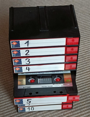 10er-Turm C-Box Agfa/BASF mit Kassetten (insges.5 x vorhanden) Vintage stapelbar