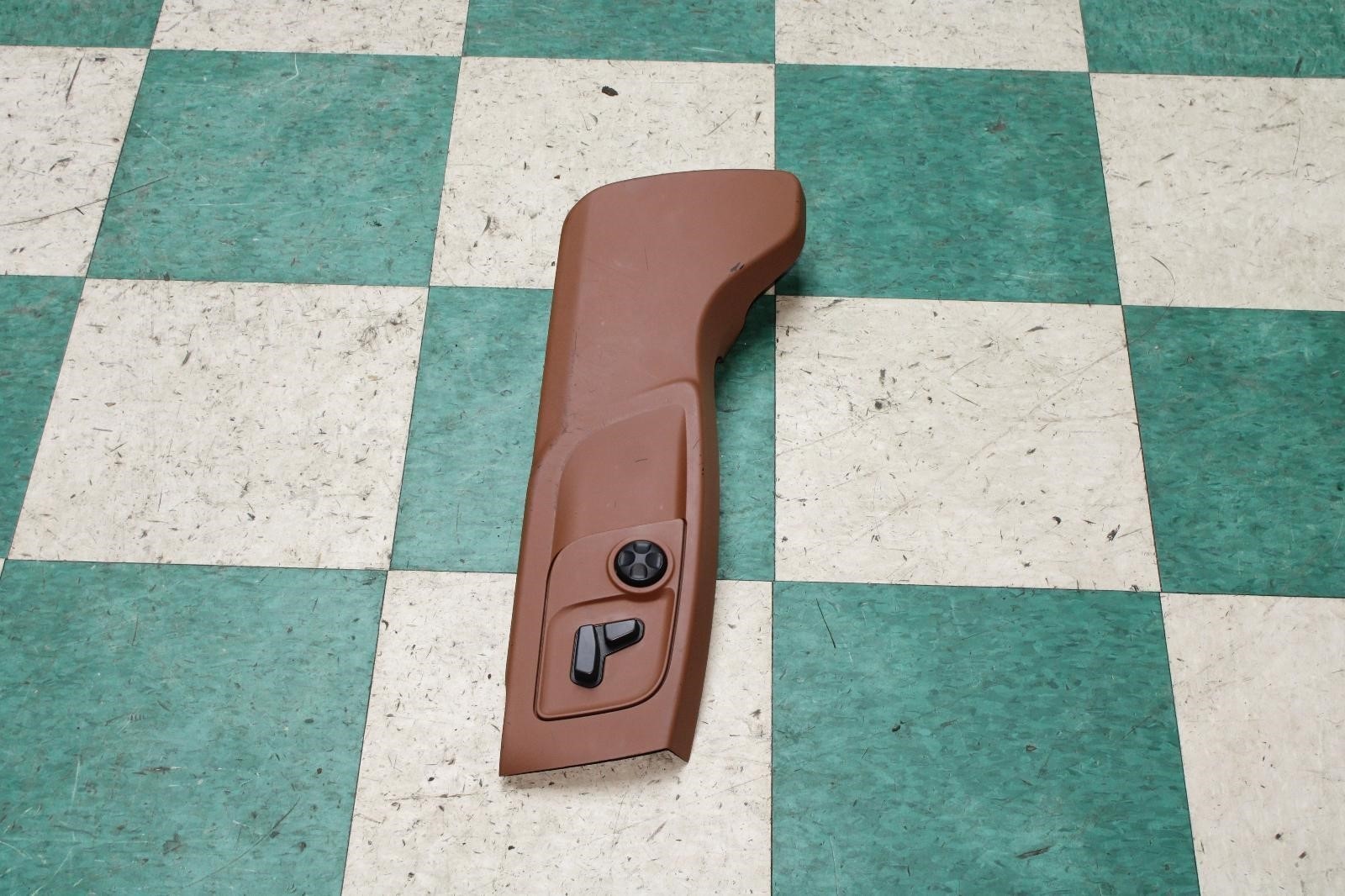 14-17 Ghibli Brown Front Passenger RH Power Seat Control Switch Button WTY WTY