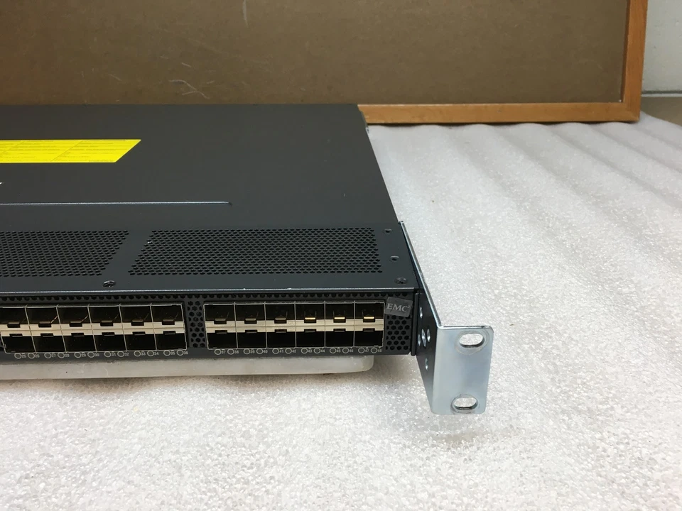Cisco MDS 9148 DS-C9148-16P-K9 V02 Multiayer Fabric Switch with Dual PSU & Ears - Image 3 of 4