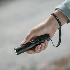 WUBEN L3 Rechargeable Flashlight Rechargeable Resists Water/Impact SOS 3000 lm