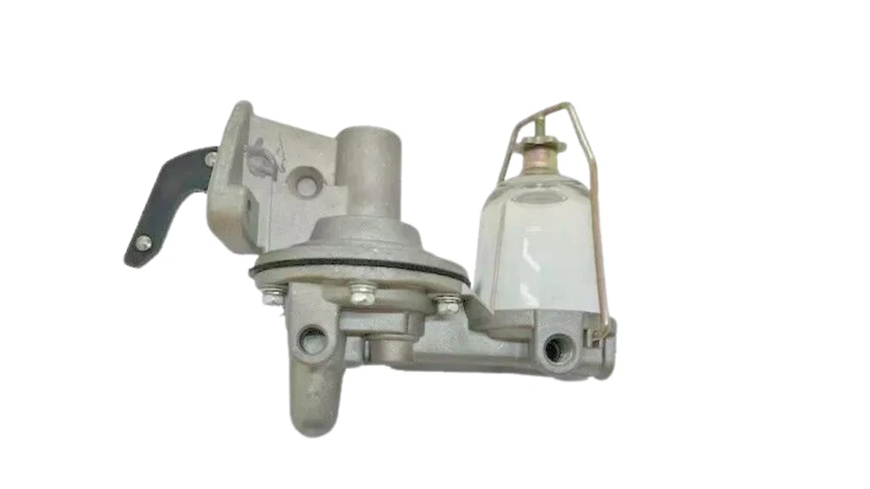 Juego de bomba de combustible y manguera de línea de combustible flexible DeSoto 1937-1938. Foto 2 de 4